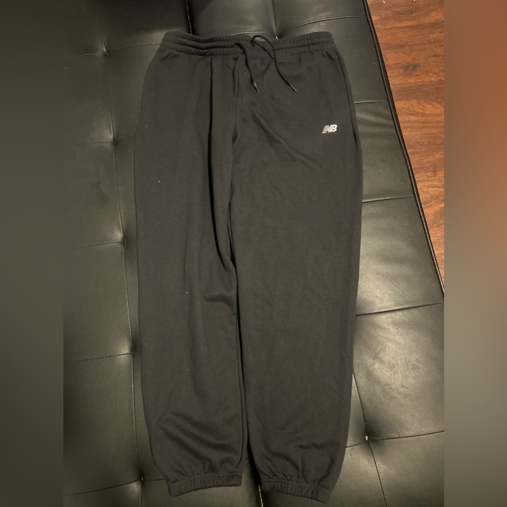 Black New Balance sweatpants